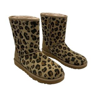 Ugg Classic Short II Leopard Print Boots Size 7